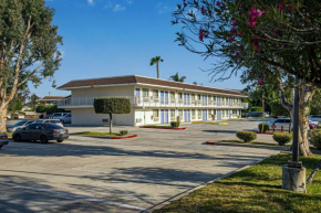 Отель Motel 6-Temecula, CA - Historic Old Town  Темекала